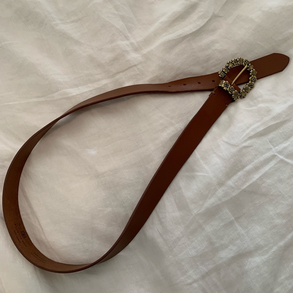 B-Low the Belt Floral Bell Buckle -Luggage & Brass - Picture 5 of 6